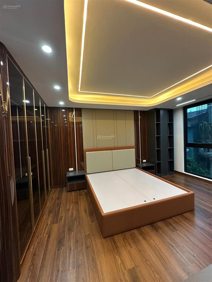 Bán nhà phân lô đền lừ, ô tô tránh 55m2 xây mới 6 tầng thang máy.