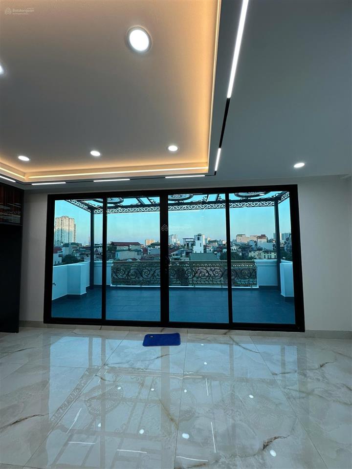 Bán nhà phân lô đền lừ, ô tô tránh 55m2 xây mới 6 tầng thang máy.