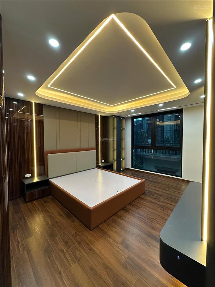 Bán nhà phân lô đền lừ, ô tô tránh 55m2 xây mới 6 tầng thang máy.