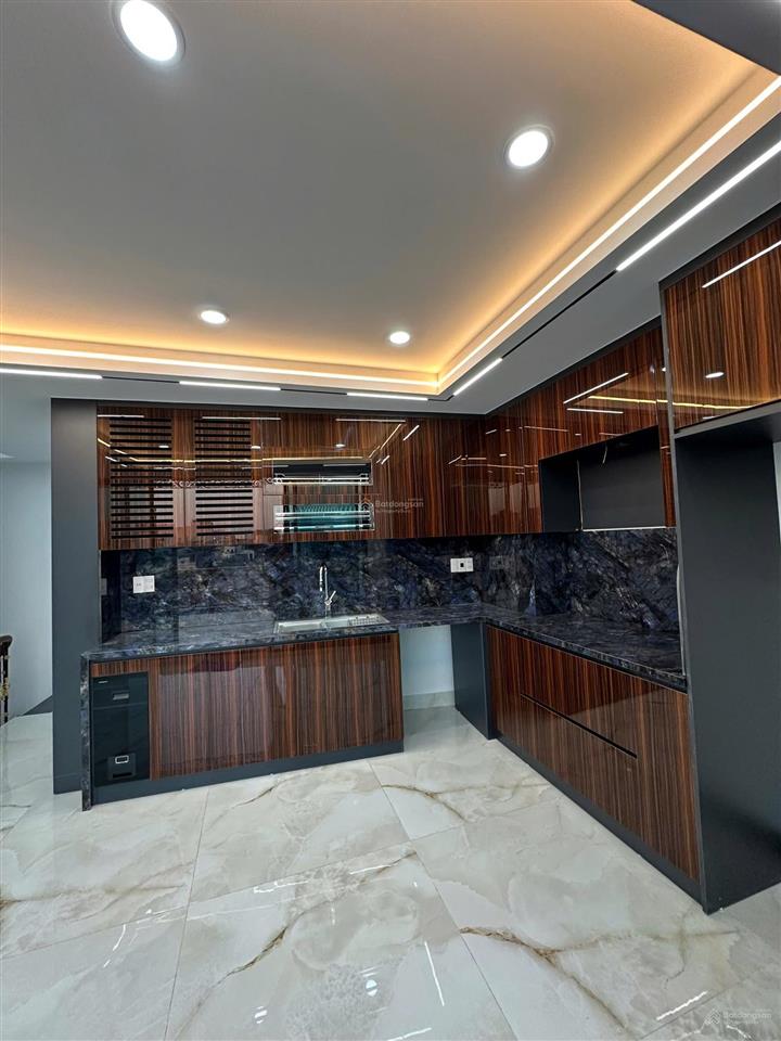 Bán nhà phân lô đền lừ, ô tô tránh 55m2 xây mới 6 tầng thang máy.