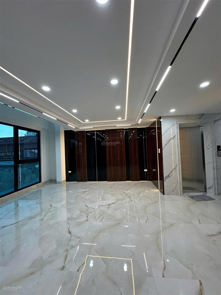 Bán nhà phân lô đền lừ, ô tô tránh 55m2 xây mới 6 tầng thang máy.