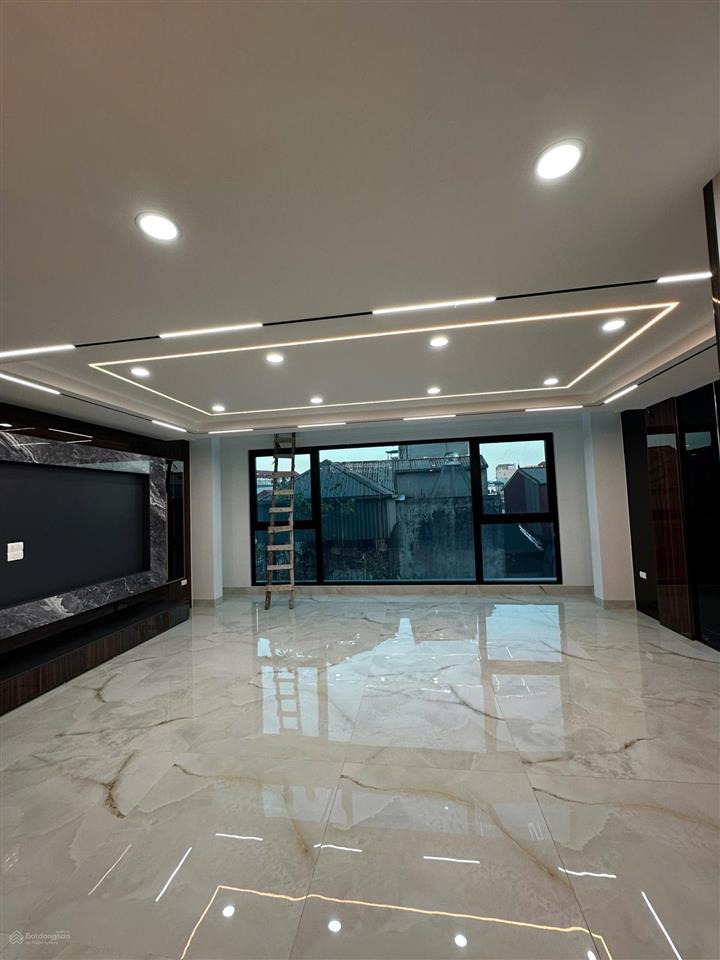 Bán nhà phân lô đền lừ, ô tô tránh 55m2 xây mới 6 tầng thang máy.