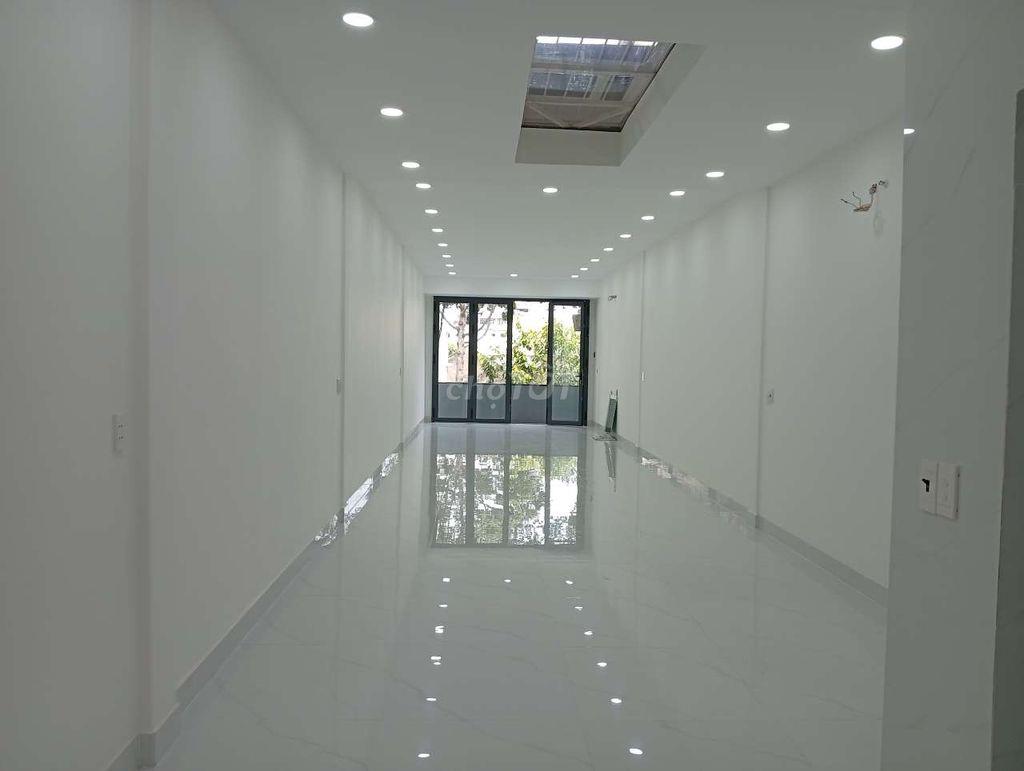 Cho thuê Nhà lầu 2, Mặt tiền Trần Hưng Đạo, Q1