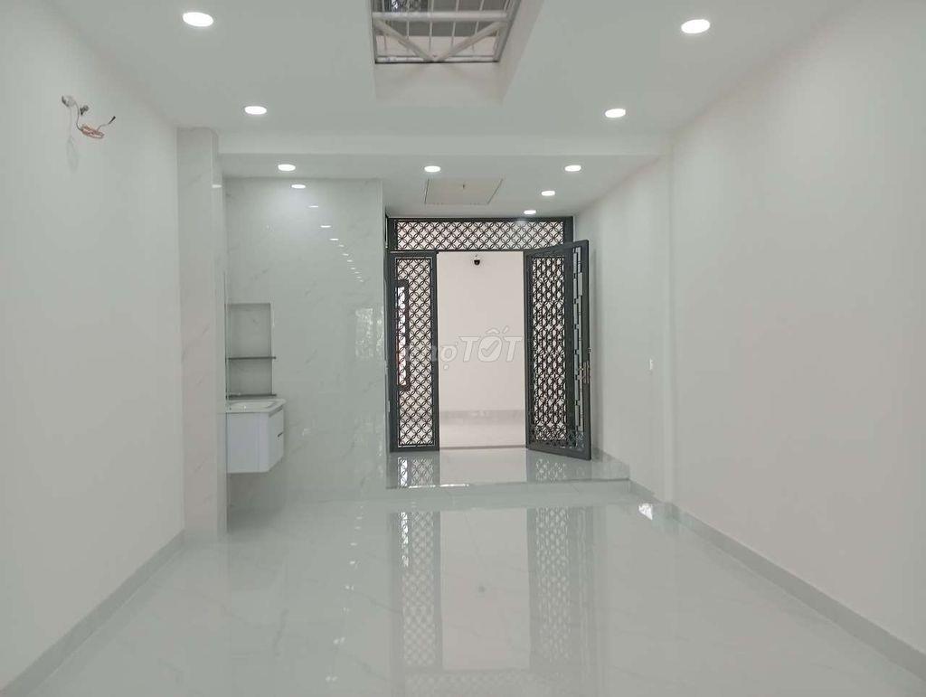 Cho thuê Nhà lầu 2, Mặt tiền Trần Hưng Đạo, Q1