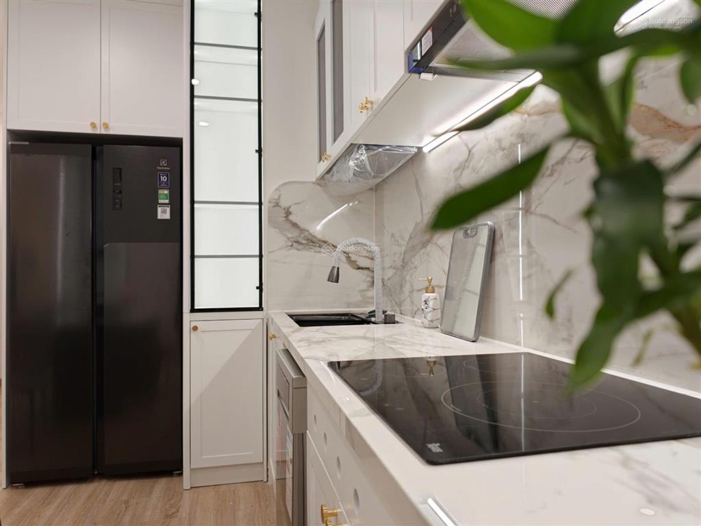 Vcp bán 2pn landmark 6, dt 82m2, shr, full nội thất, giá 10,250 tỷ/bp