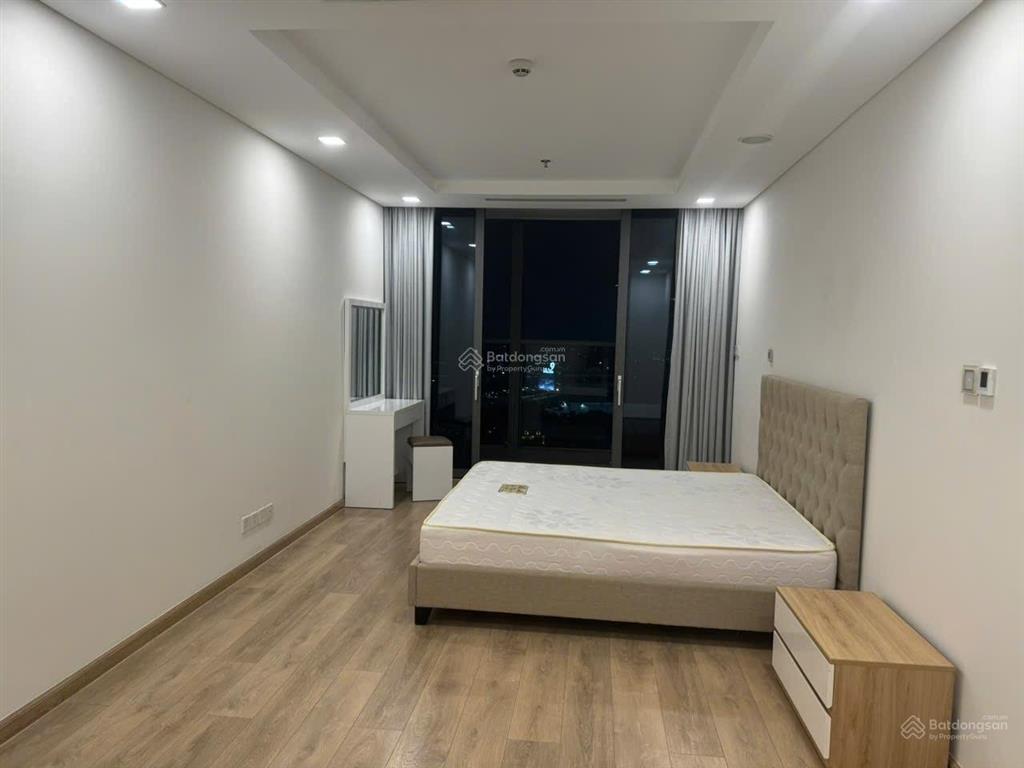 Bán căn 4pn tòa landmark 81  dt 172m2, view sông, sở hữu lâu dài, giá 33 tỷ/all in