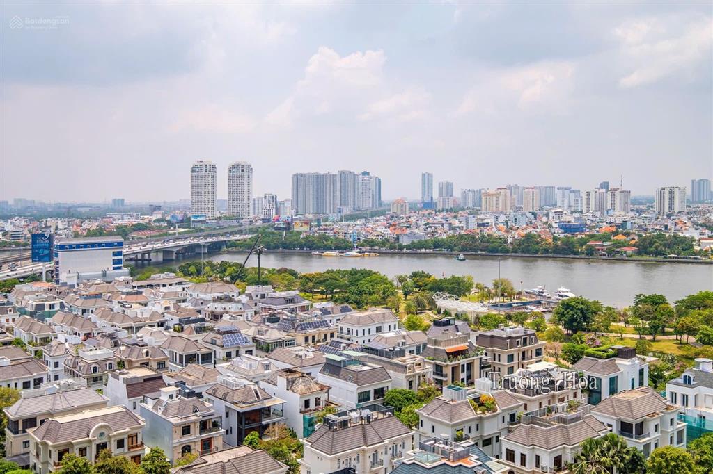 Bán 3pn tòa landmark 81  view công viên, căn góc dt 109m2. sổ hồng, giá 28 tỷ