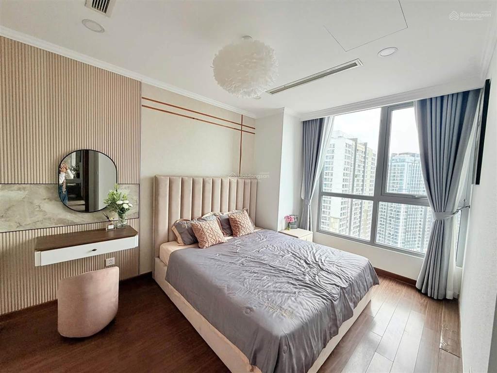 Vcp bán 3pn landmark plus căn 12, dt 110m2, shr, giá 14 tỷ
