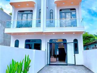 Cho thuê nhà mới 100% 3 phòng ngủ sân 2 ô tô hẻm lê hồng phong gần chợ phú hòa