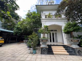 Cho thuê biệt thự sân vườn 600m 3pn full đồ mặt tiền nguyễn đức thuận gần trường việt anh