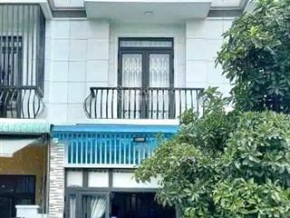 Cho thuê nhà 4 phòng ngủ ở & mở văn phòng gần vòng xoay hiệp thành & đh bình dương