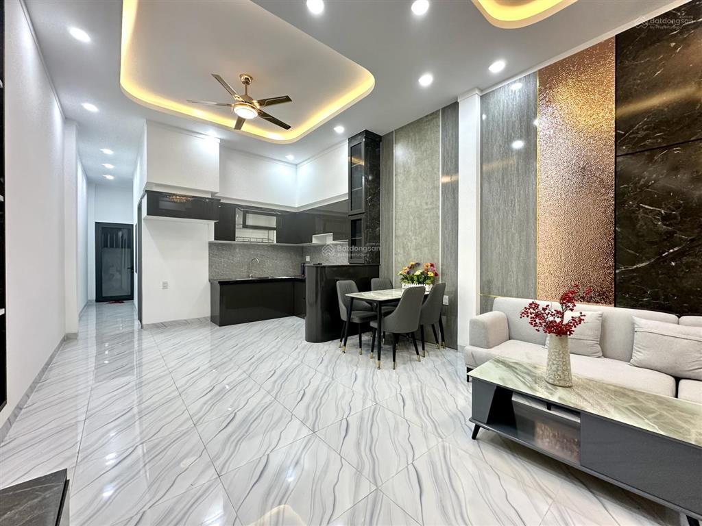 Cho thuê nhà mới 100% 3 phòng ngủ sân đậu 2 ô tô hẻm lê hồng phong gần chợ phú hoà