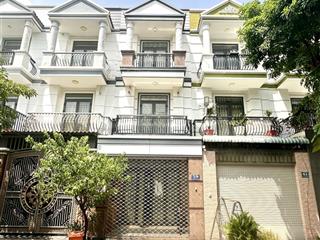 Cho thuê nhà 4 phòng ngủ ở & mở văn phòng gần vòng xoay hiệp thành & đh bình dương