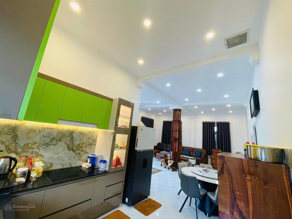 Cho thuê biệt thự villa sân vườn 1050m2 5 phòng ngủ phường tân an  thủ dầu một view sông sài gòn