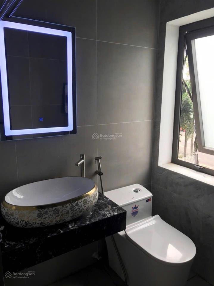 Cho thuê tòa nhà căn hộ 10 phòng full nội thất  phú tân địa chỉ gần trung tâm hành chính tp mới