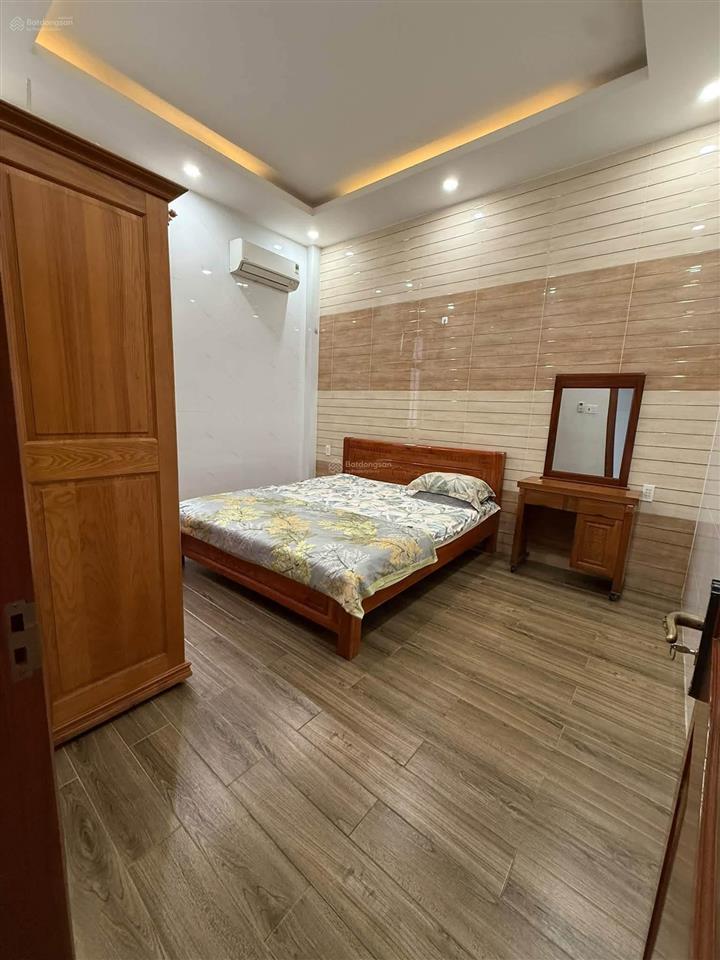Cho thuê nhà 5phòng ngủ sân ô tô full nội thất gần nhà văn hoá phú lợi