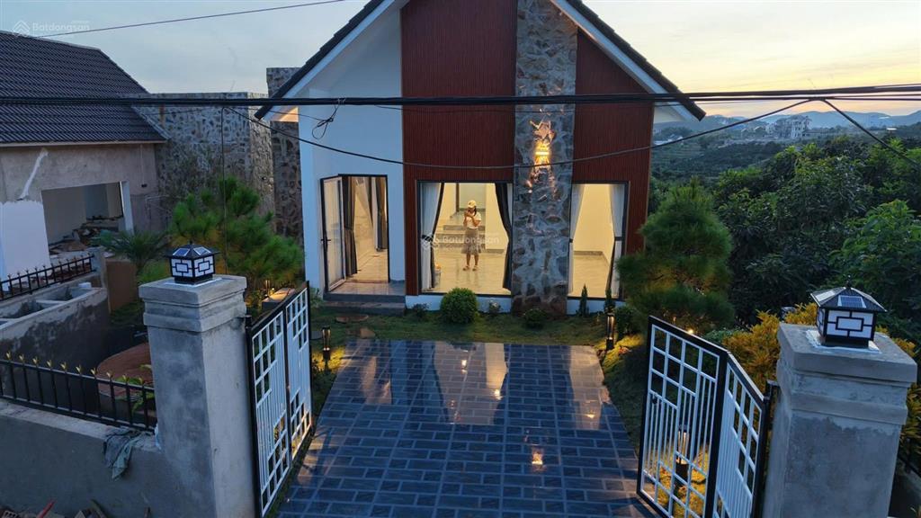 Bán village nhà vườn nghỉ dưỡng ven thành phố đà lạt. nhà vườn 3pn full nội thất view săn mây