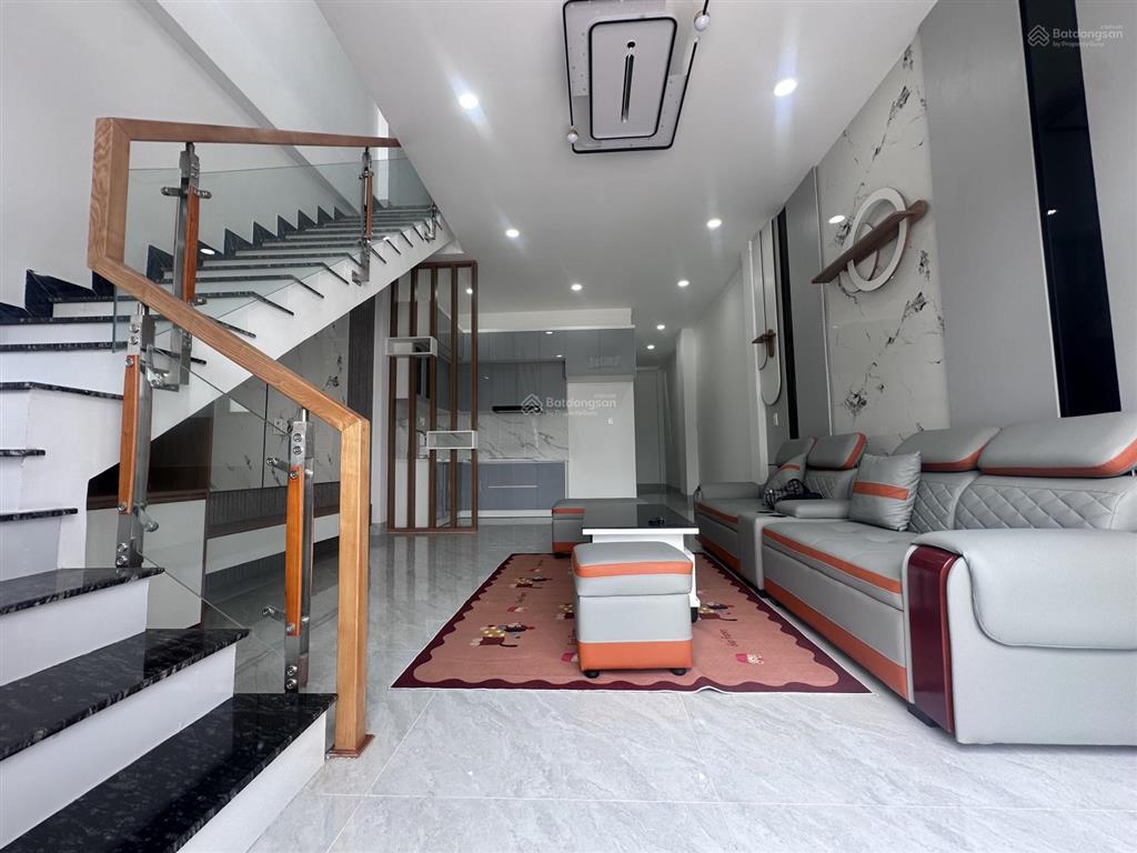 Cho thuê nhà mới 100% 3phòng ngủ phú mỹ gần siêu thị aeon mail tp. mới bình dương