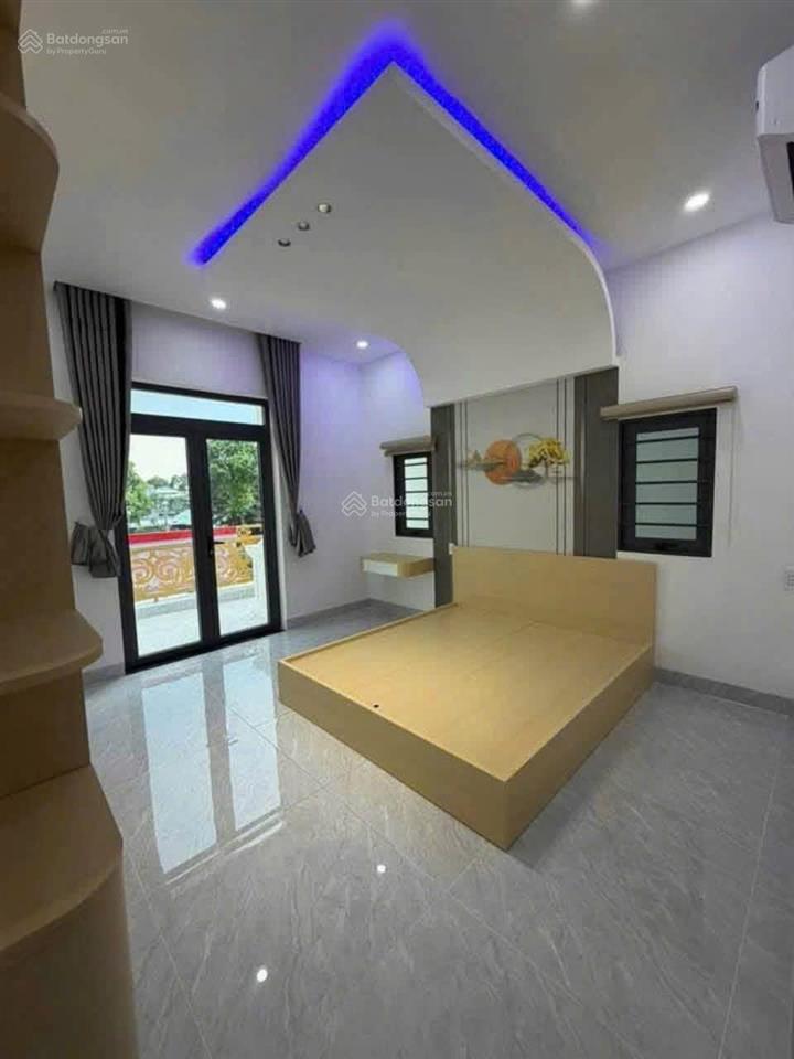 Cho thuê nhà 4 phòng ngủ mới 100% gần tp mới bình dương ở & mở văn phòng