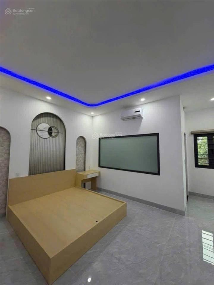 Cho thuê nhà 4 phòng ngủ mới 100% gần tp mới bình dương ở & mở văn phòng