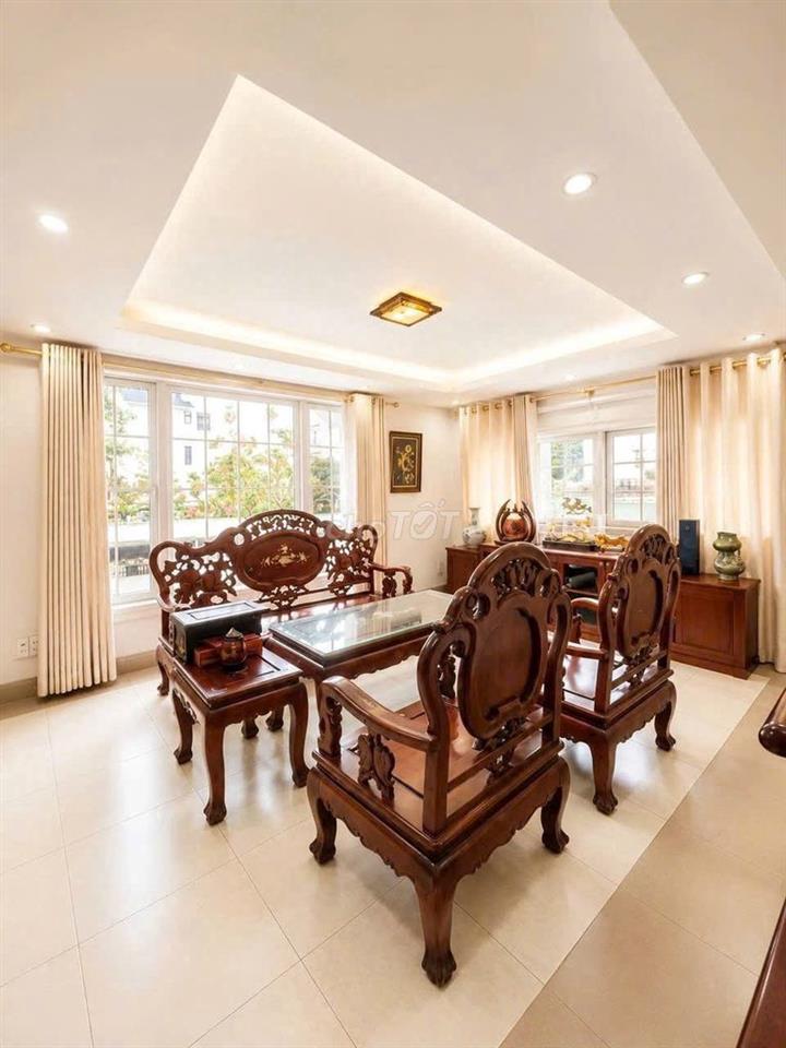 CHỦ CẦN BÁN GẤP BIỆT THỰ 2 MẶT TIỀN  KDC GIA HÒA - PHƯỚC LONG - QUẬN 9
