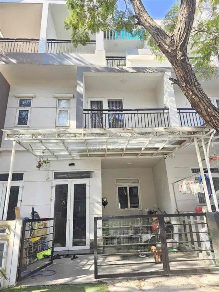 HẠ GIÁ 700tr- CHỦ CẦN BÁN GẤP NHÀ PHỐ COMPOUND LIÊN PHƯỜNG Q9 GIÁ 10,8