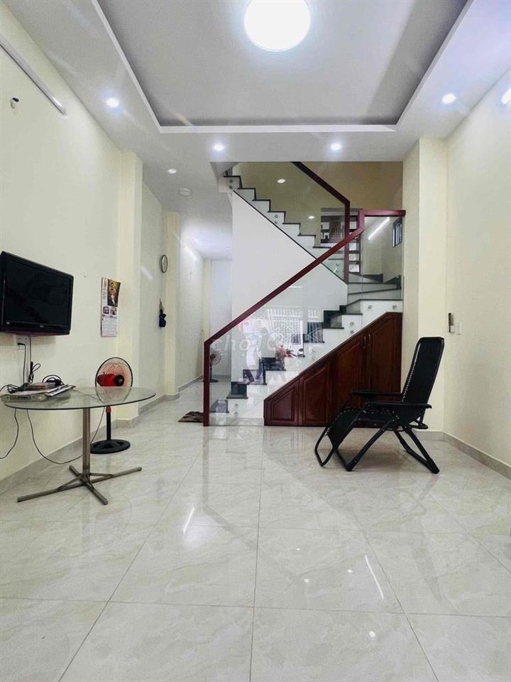 Chính chủ bán nhà mặt tiền đường 28, Nguyễn xiển, gần Vinhome grandpar