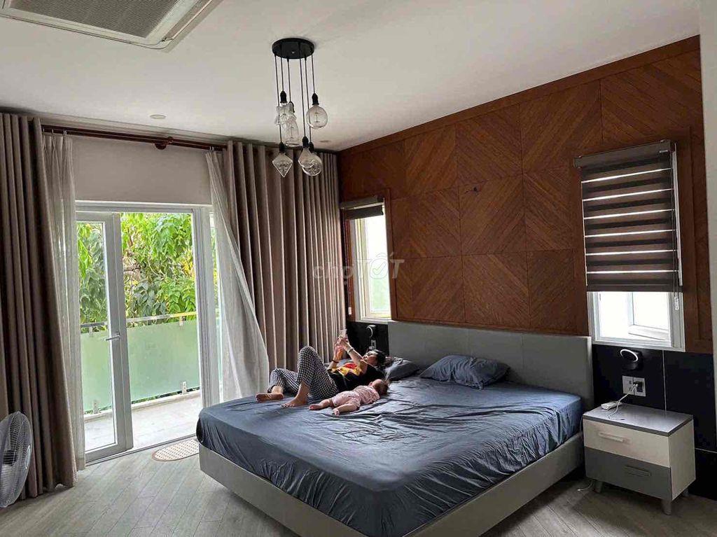 CHO THUÊ BIỆT THỰ FULL NT KHU COMPOUND Q9