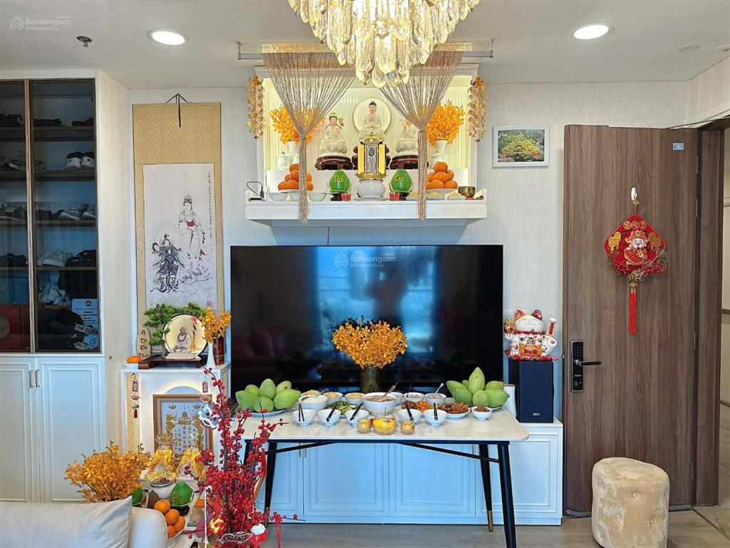 Bán 1pn  sổ sẵn giá 5tỷ5 vào ở liền và giỏi hàng nhiều căn tại kingdom