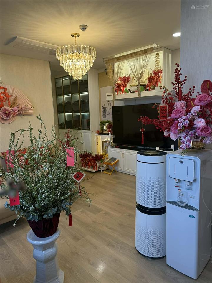 Bán 1pn  sổ sẵn giá 5tỷ5 vào ở liền và giỏi hàng nhiều căn tại kingdom