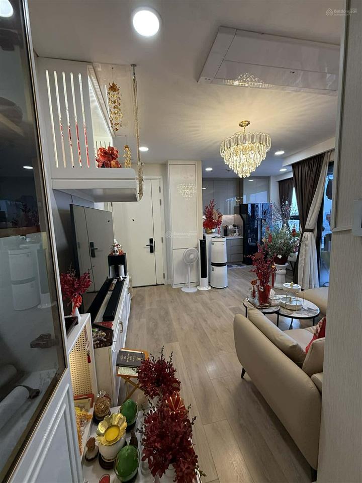 Bán 1pn  sổ sẵn giá 5tỷ5 vào ở liền và giỏi hàng nhiều căn tại kingdom