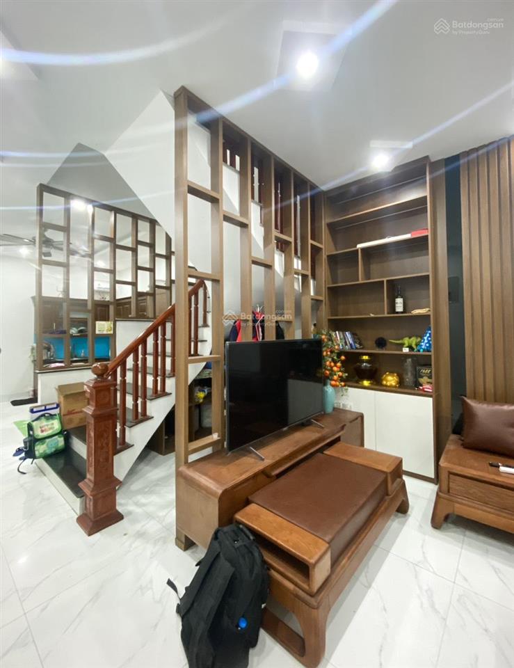 Chính chủ tôi bấn gấp nhà vương thừa vũ  44m2 x 5t, mặt tiền 4,1 m2 giá 10,480 tỷ  phân lô