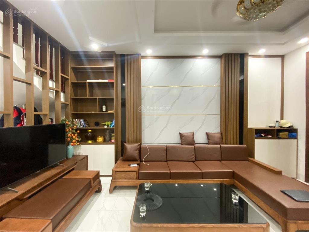 Chính chủ tôi bấn gấp nhà vương thừa vũ  44m2 x 5t, mặt tiền 4,1 m2 giá 10,480 tỷ  phân lô