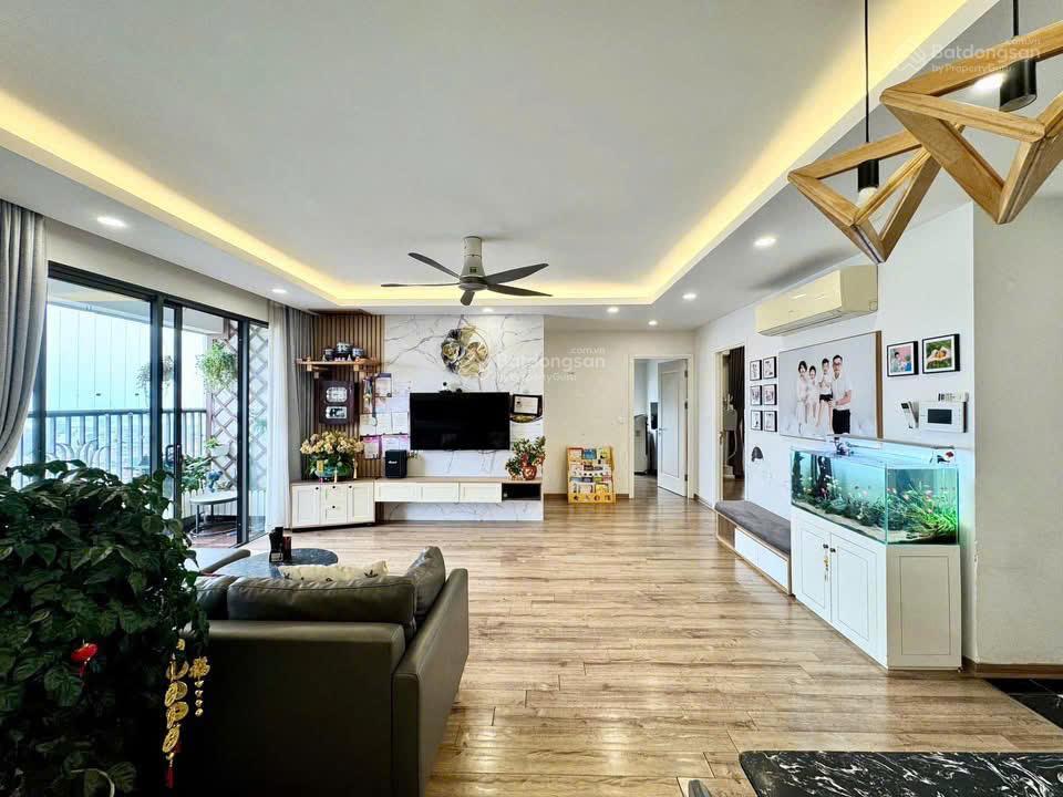 Chính chủ bán căn góc 103m trục (02) imperia sky garden,giá 10.8 tỷ,tầng trung đẹp. 0972 811 ***