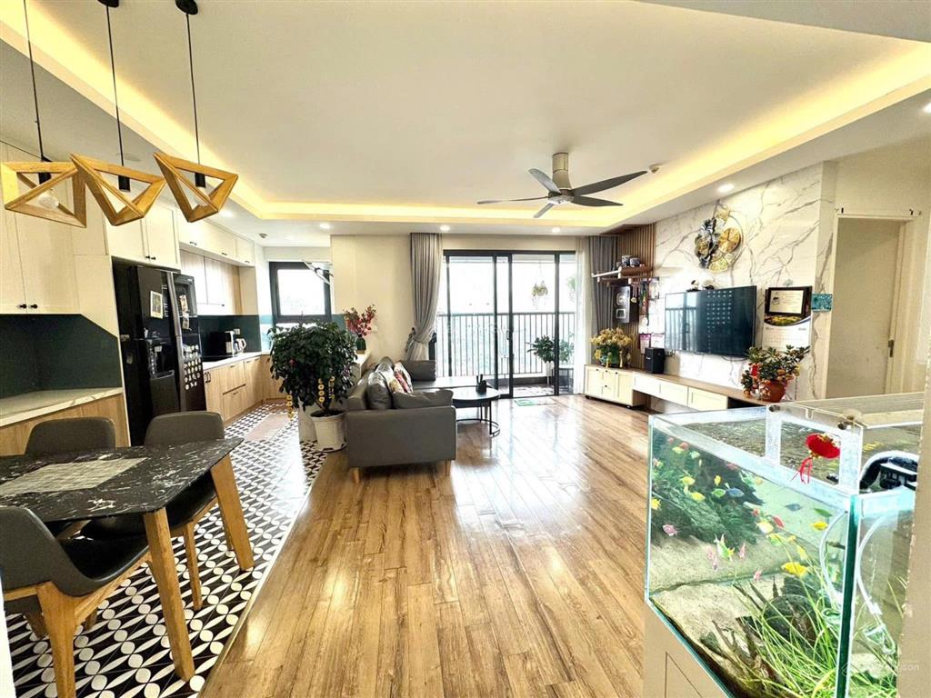 Chính chủ bán căn góc 103m trục (02) imperia sky garden,giá 10.8 tỷ,tầng trung đẹp. 0972 811 ***
