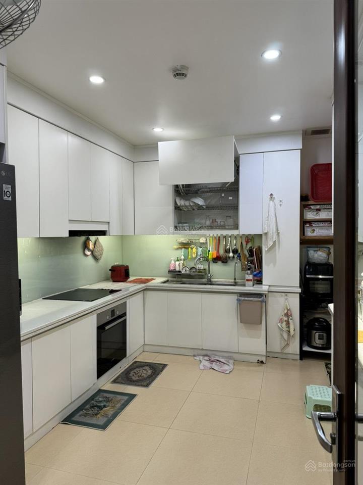 Hạ giá sốc chủ nhà cần tiền bán căn 3 ngủ 108m2 hoà bình green city,giá 8.2 tỷ. 0972 811 ***