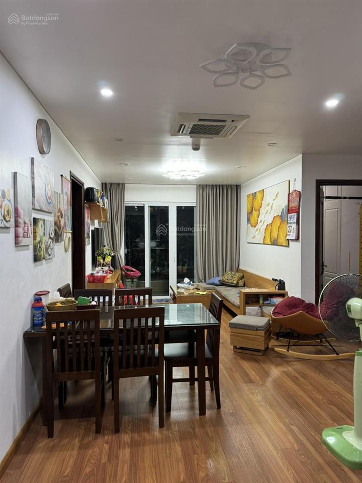 Hạ giá sốc chủ nhà cần tiền bán căn 3 ngủ 108m2 hoà bình green city,giá 8.2 tỷ. 0972 811 ***