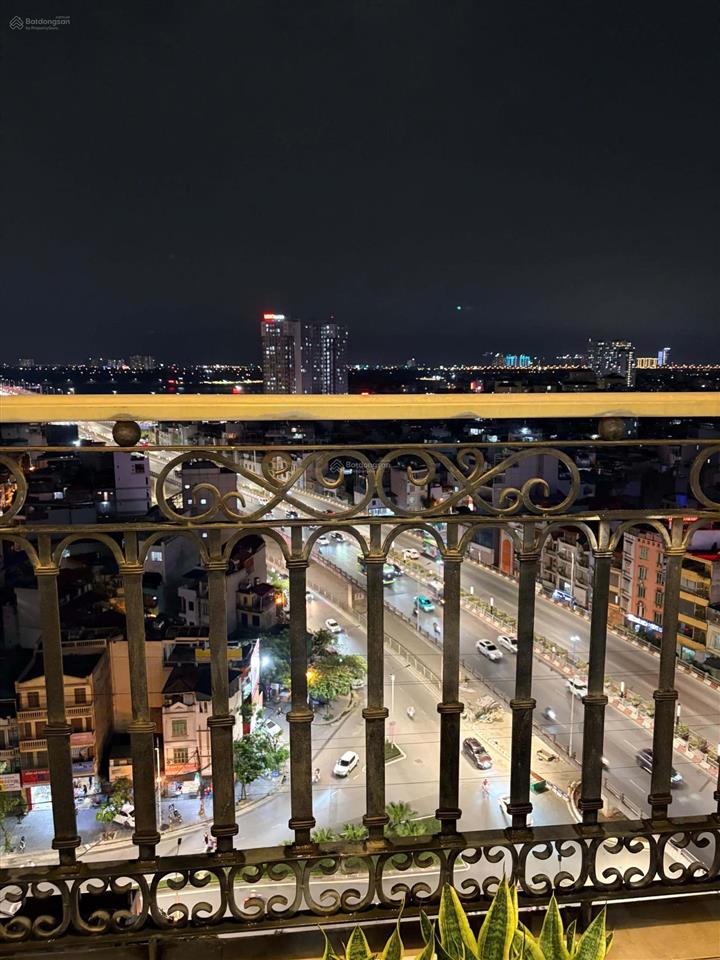Hot hiếm bán căn 3 ngủ 116m view trực diện sông hồng hoà bình green city,giá 8.7 tỷ bp.0972 811 ***