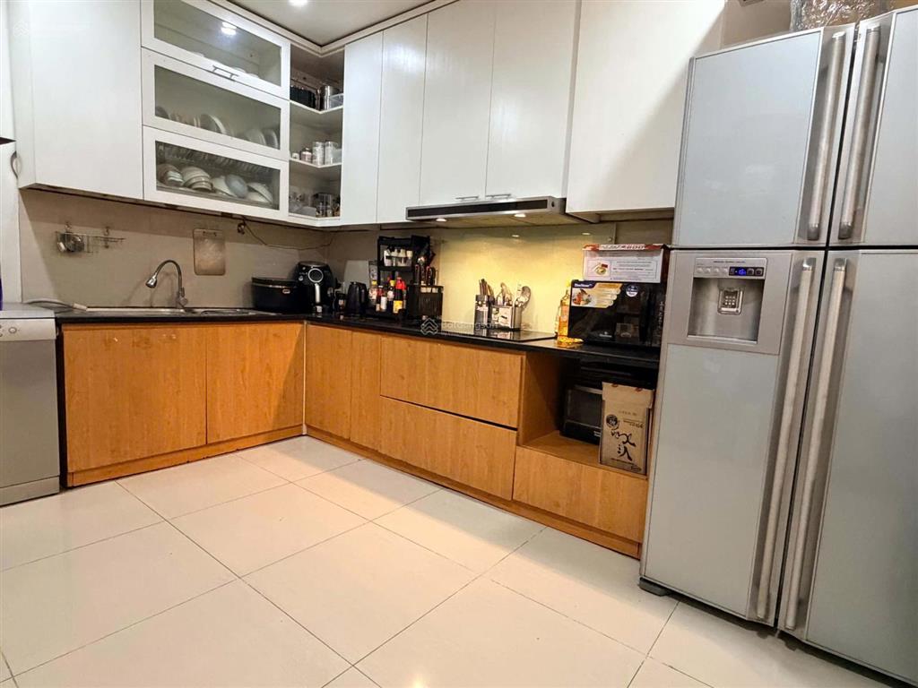 Hot hiếm bán căn 3 ngủ 116m view trực diện sông hồng hoà bình green city,giá 8.7 tỷ bp.0972 811 ***