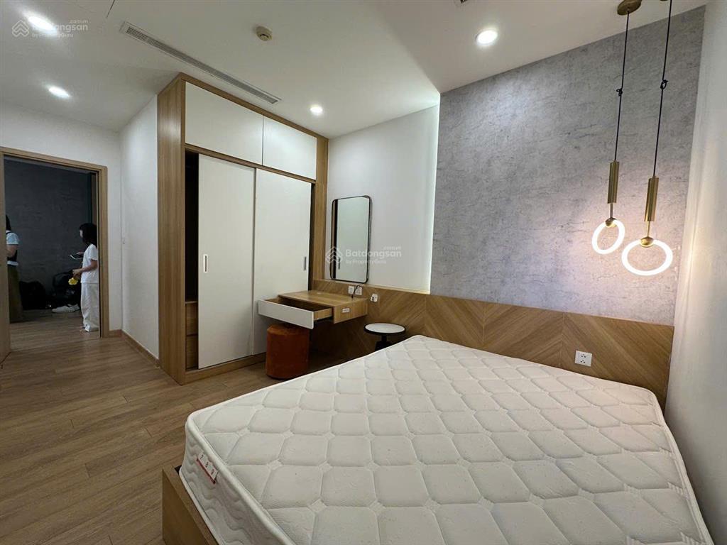Giá cực tốt tại hinode sẵn slot ô tô chính chủ bán căn 2 ngủ 76m toà s1 giá 8.1 tỷ. 0972 811 ***