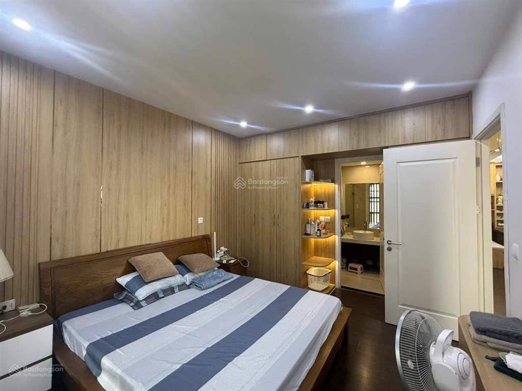 Giá sẵn sổ đỏ bán gấp căn góc 103m imperia sky garden, 9.5 tỷ có gia lộc.  0972 811 ***