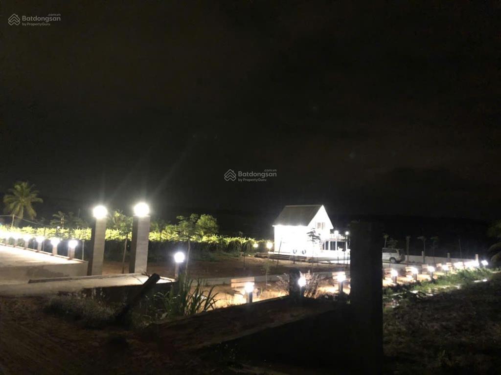 Đất có căn nhà sàn tại thung lũng sân bay phan thiết, thuộc xã hàm đức, bình thuận