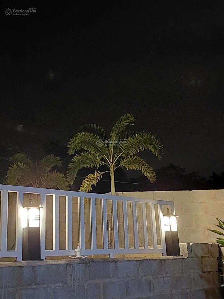 Bán nhà đang cho người nước ngoài thuê, mặt tiền đường nhựa 715 gần sân bay phan thiết