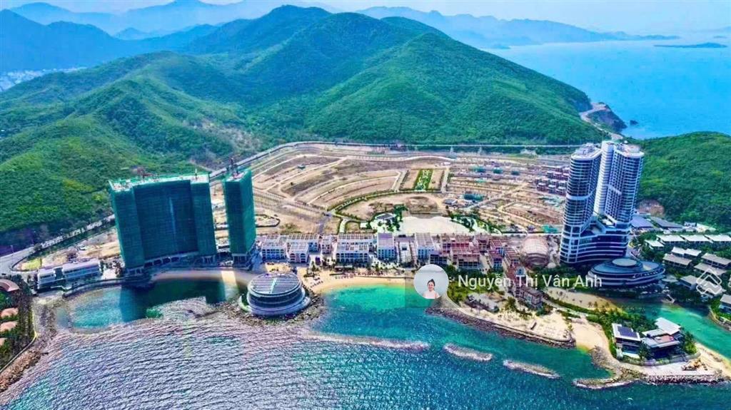 Shophouse góc 2 mặt tiền 3 tầng vega city nha trang, sát biển, sổ hồng riêng, chỉ 10 tỷ