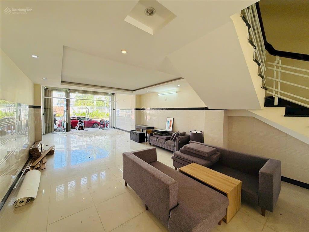 Bán nhà 4 tầng mặt tiền đường điện biên phủ đối diện trường cao đẳng du lịch phường bắc nha trang