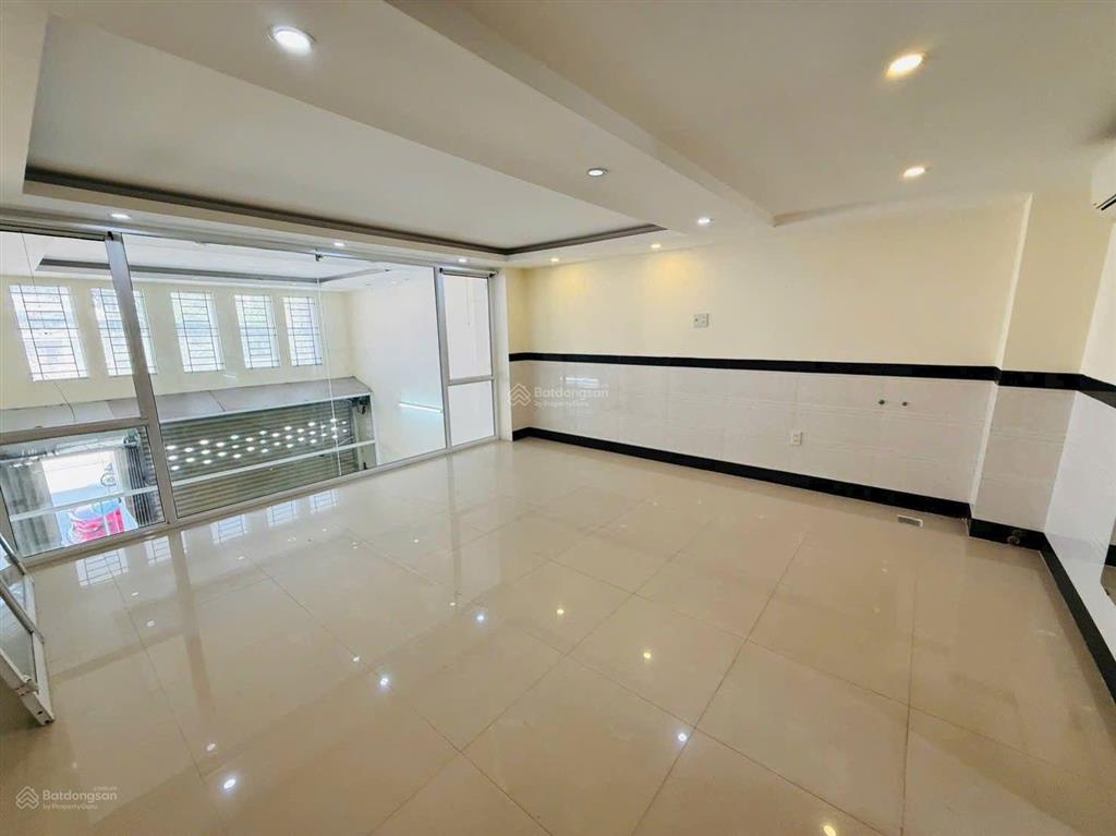 Bán nhà 4 tầng mặt tiền đường điện biên phủ đối diện trường cao đẳng du lịch phường bắc nha trang