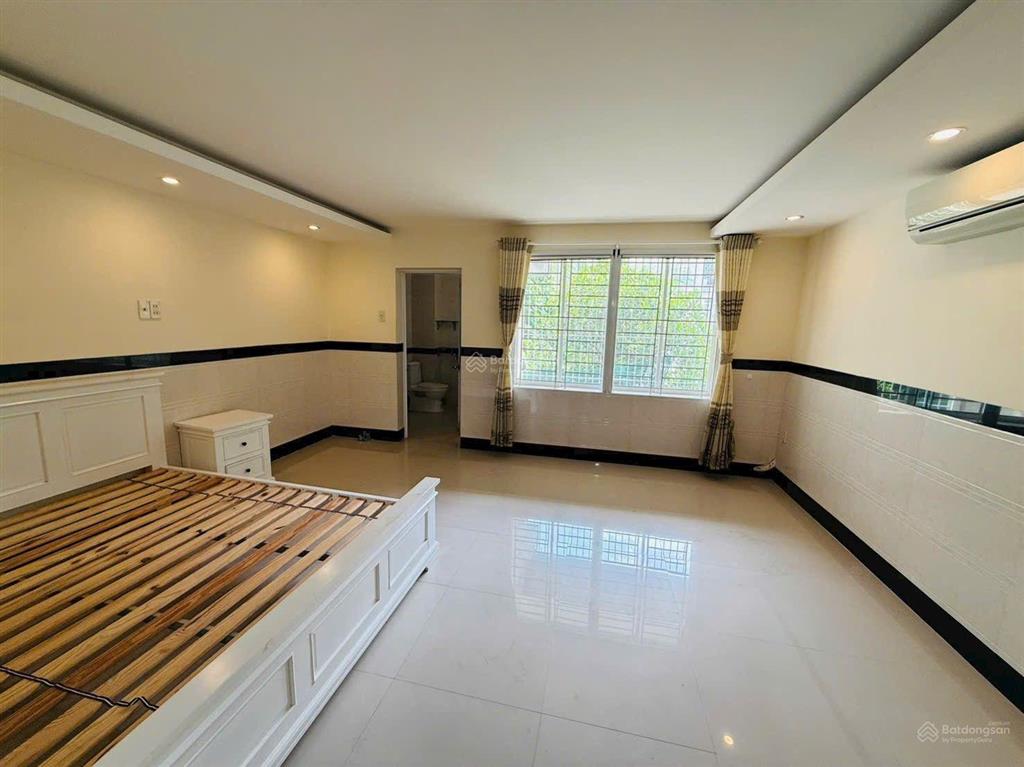 Bán nhà 4 tầng mặt tiền đường điện biên phủ đối diện trường cao đẳng du lịch phường bắc nha trang