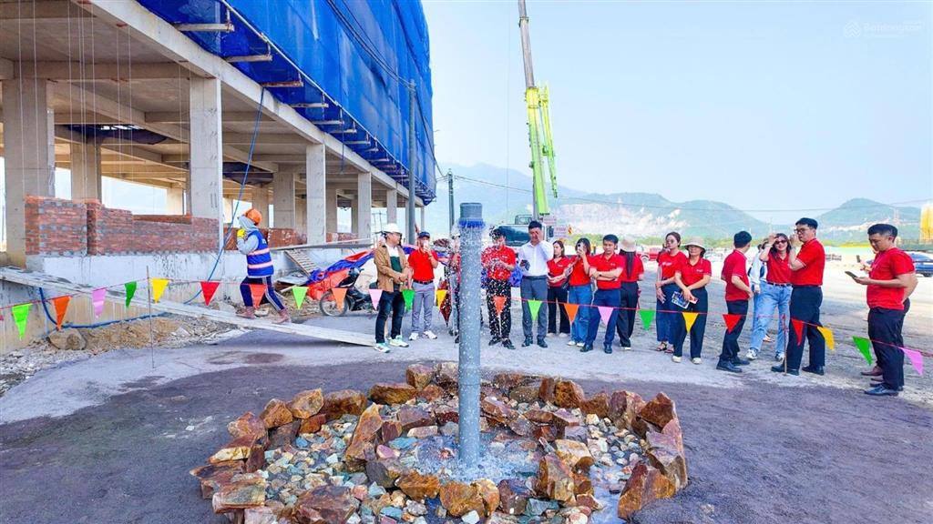 Căn góc 3pn ch28  90m2 view sông, view biệt thự the onsen 2  charmora city nha trang chỉ 7,7 tỷ