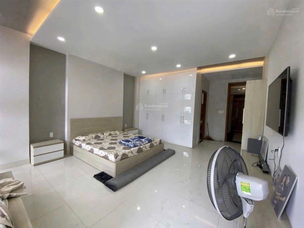 Nhà 4.5 tầng mặt tiền điện biên phủ, full nội thất, có thang máy, điện nlmt chỉ 13 tỷ 750tr