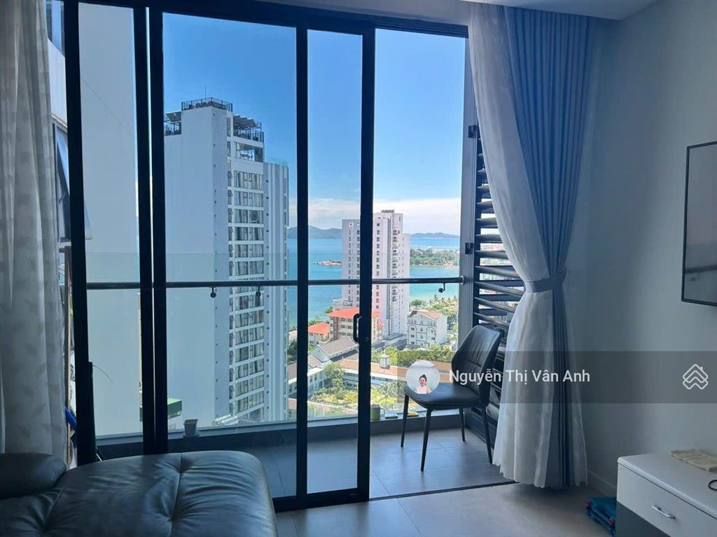 Căn 2pn 2wc ban công đông nam view hòn chồng scenia bay nha trang 2526 phạm văn đồng chỉ 6 tỷ999tr